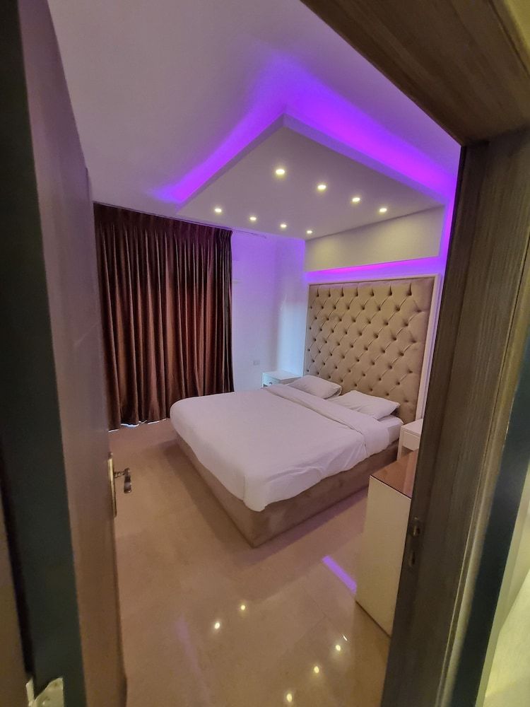 Luxurious Amman Apartment With Private Pool and Modern Amenities Apartment, 1 Bedroom, Accessible, Smoking 3