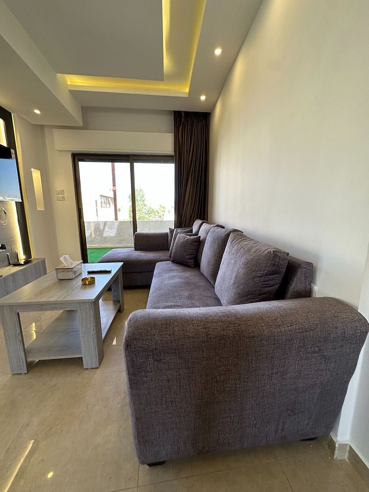 Luxurious Amman Apartment With Private Pool and Modern Amenities Apartment, 1 Bedroom, Accessible, Smoking 19
