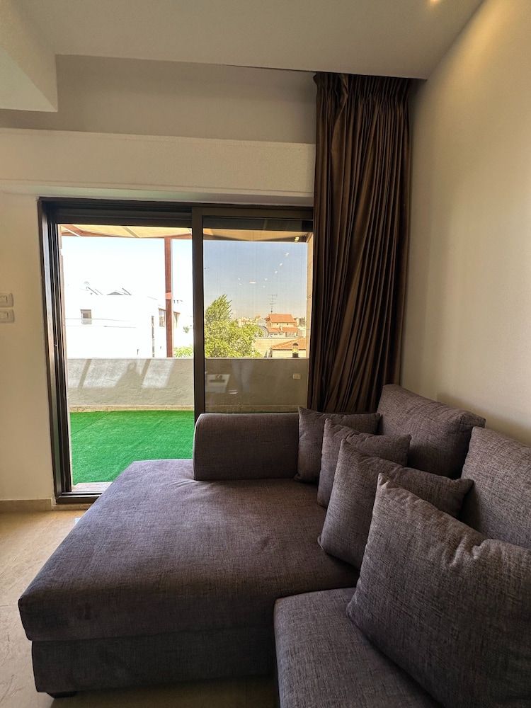 Luxurious Amman Apartment With Private Pool and Modern Amenities Apartment, 1 Bedroom, Accessible, Smoking 17