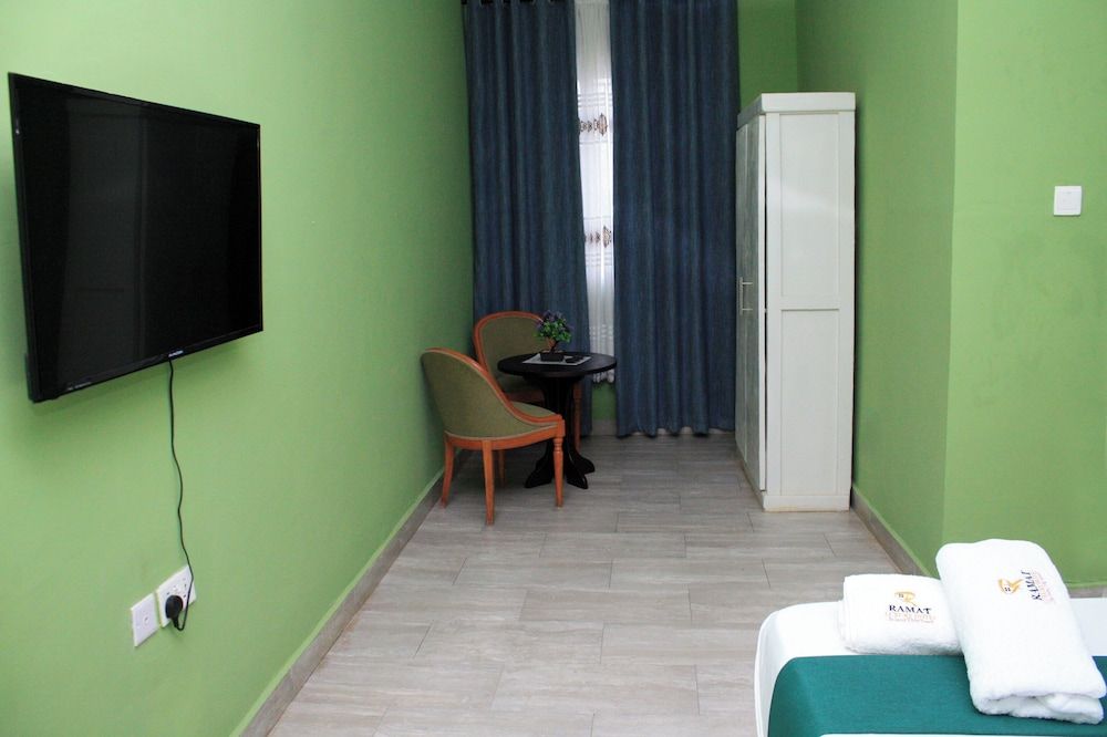 Ramat Luxury Hotel Standard Room, City View 6