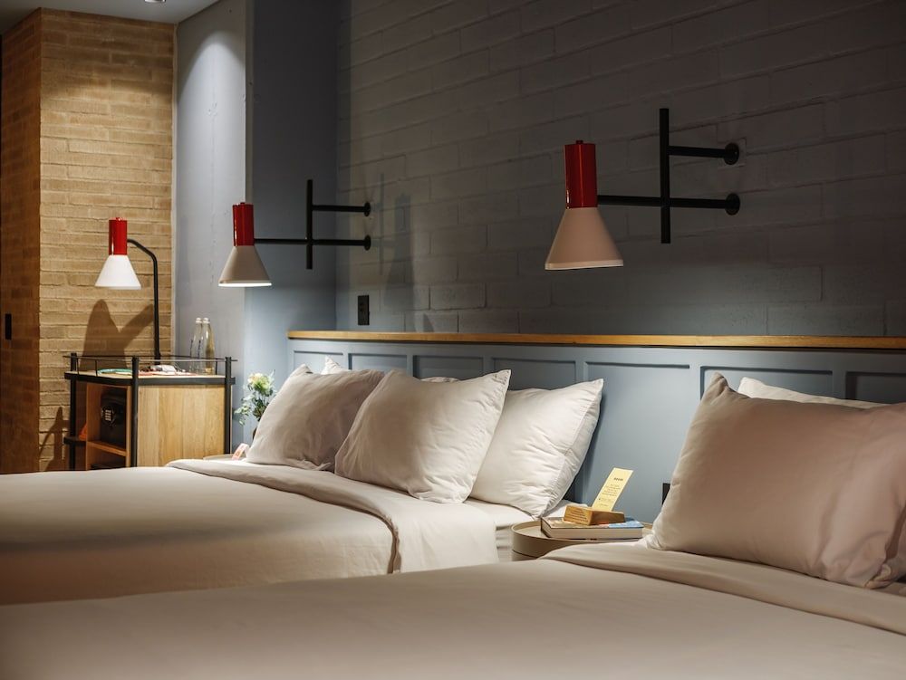 The Somos Bold Hotel Standard Room, 2 Double Beds 3