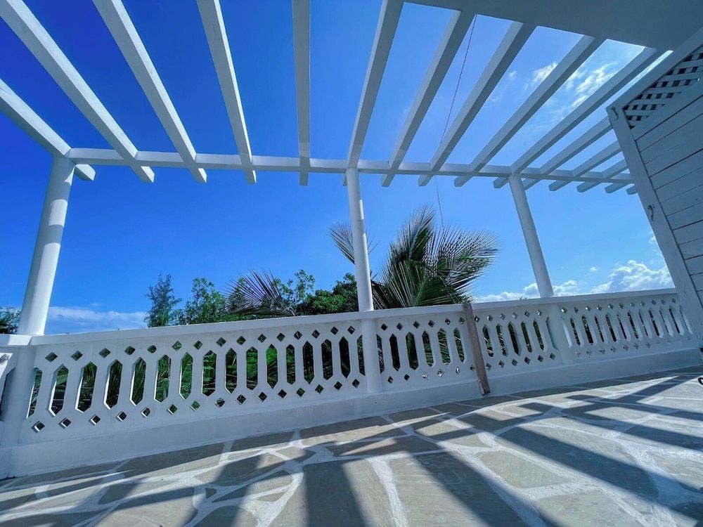 Silent Palms Family Apartment, 2 Bedrooms 5