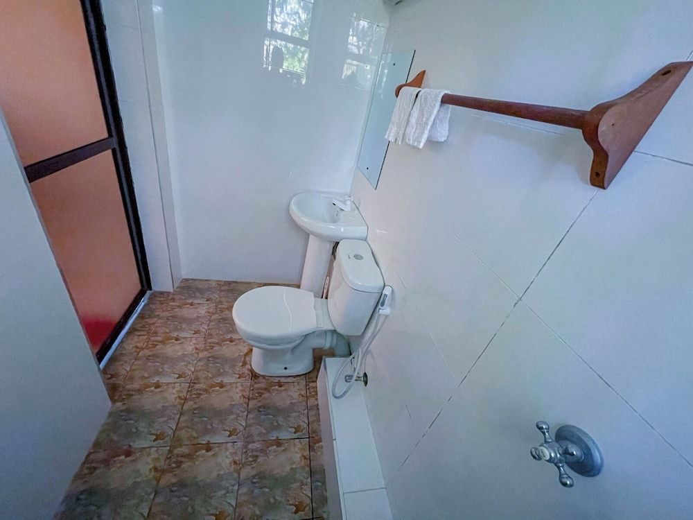 Silent Palms Family Apartment, 2 Bedrooms 8