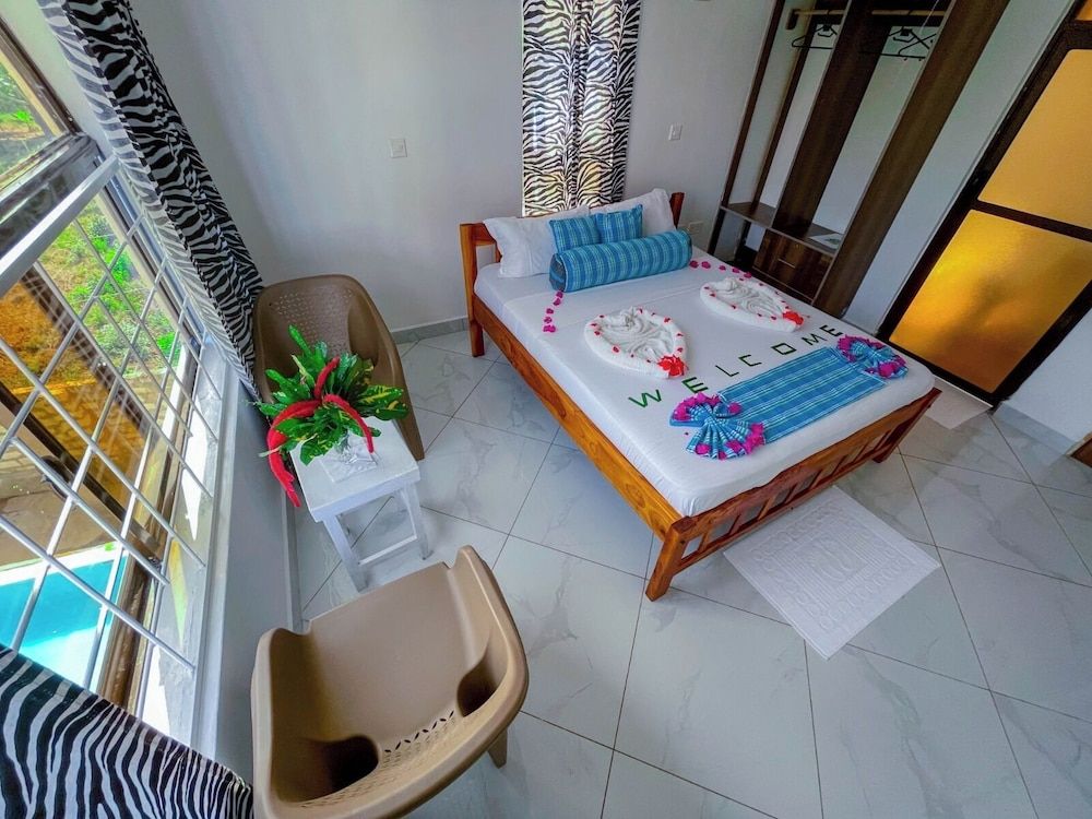 Silent Palms Family Apartment, 2 Bedrooms 2