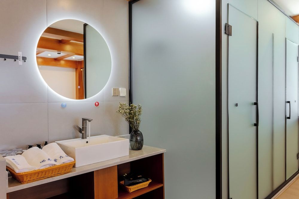 Namzhuo Tibetan-style Courtyard Manor Exclusive Suite, Garden View 8