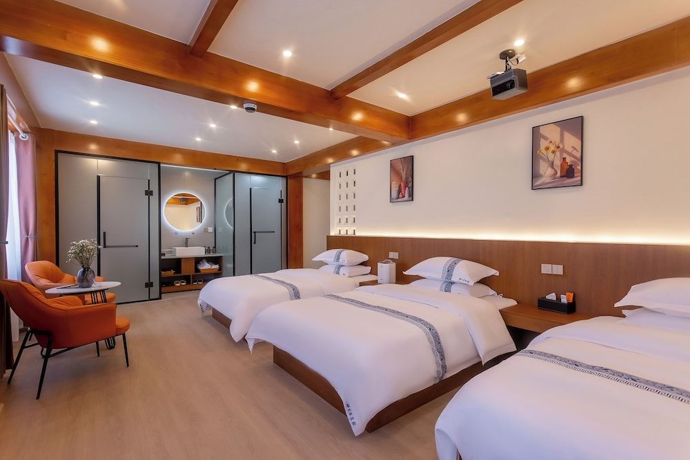 Namzhuo Tibetan-style Courtyard Manor Family Suite, Garden View 3