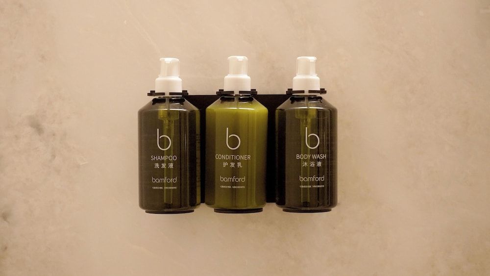 Surya Hotel Shanghai New Hongqiao Center Family Room, 1 Queen Bed, Non Smoking, City View 2