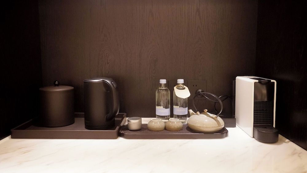 Surya Hotel Shanghai New Hongqiao Center Family Room, 1 Queen Bed, Non Smoking, City View 5