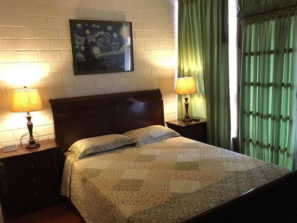 Sura Bed and Breakfast Standard Double Room 5