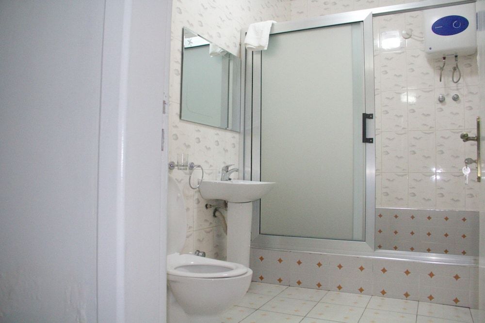 Gold Plus Hotel Ghana Standard Room, 1 Double Bed, Accessible, Private Bathroom 11