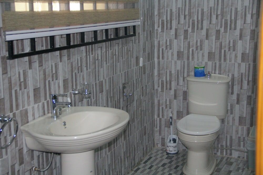 Gold Plus Hotel Ghana Executive Room, 1 Queen Bed, Accessible, Private Bathroom 5