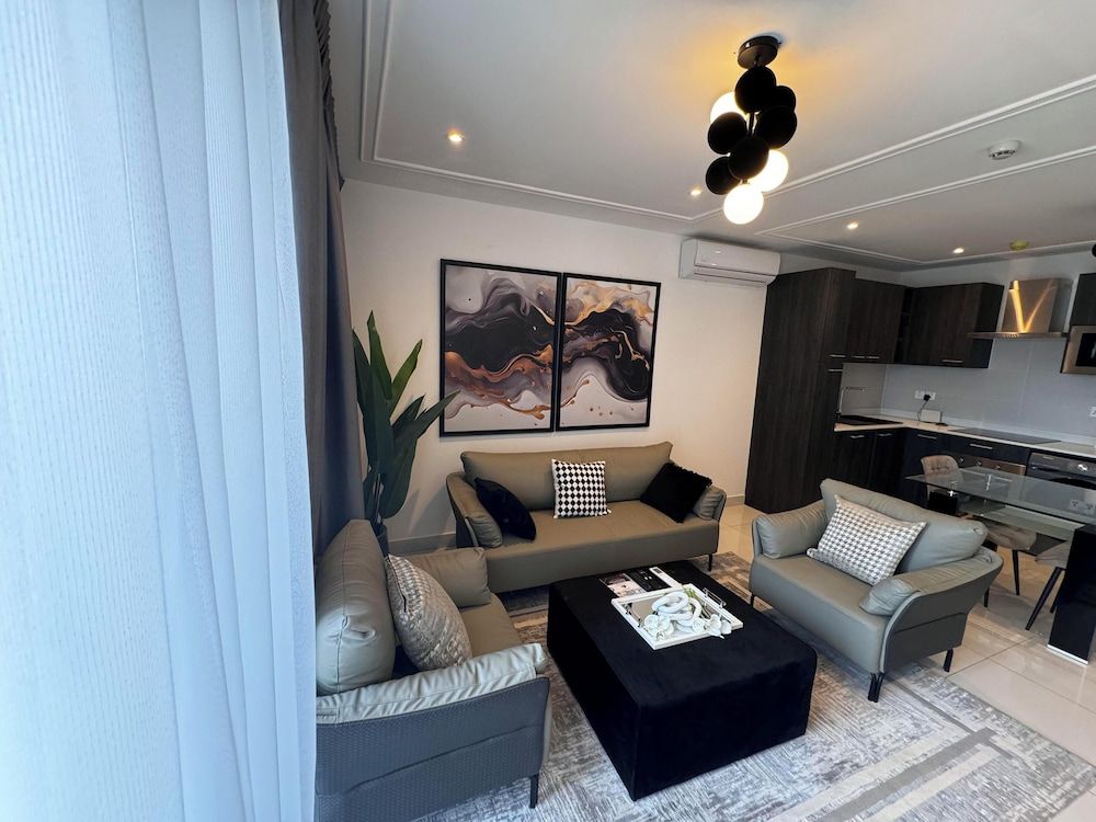 Loxwood Abode Deluxe Apartment, City View 10