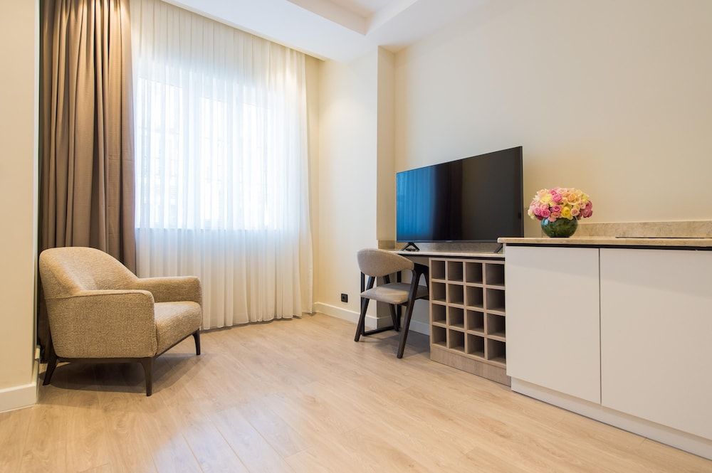 Lamer Sea Breeze Deluxe Studio, Kitchenette 5