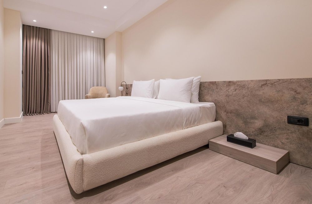 Lamer Sea Breeze Deluxe Apartment, 2 Bedrooms, Garden Area