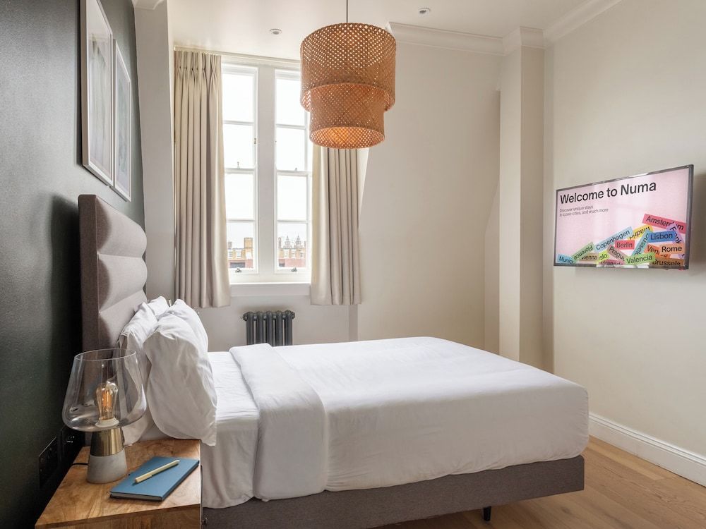 Numa London Chelsea Green Medium Room 3