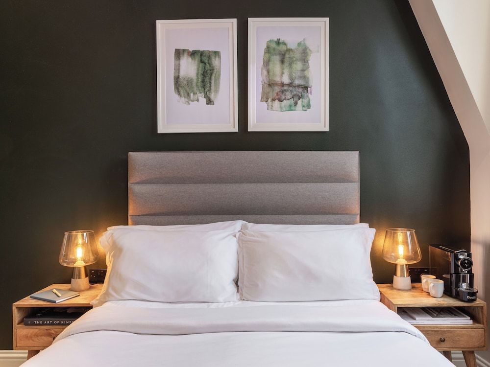 Numa London Chelsea Green Medium Room 4