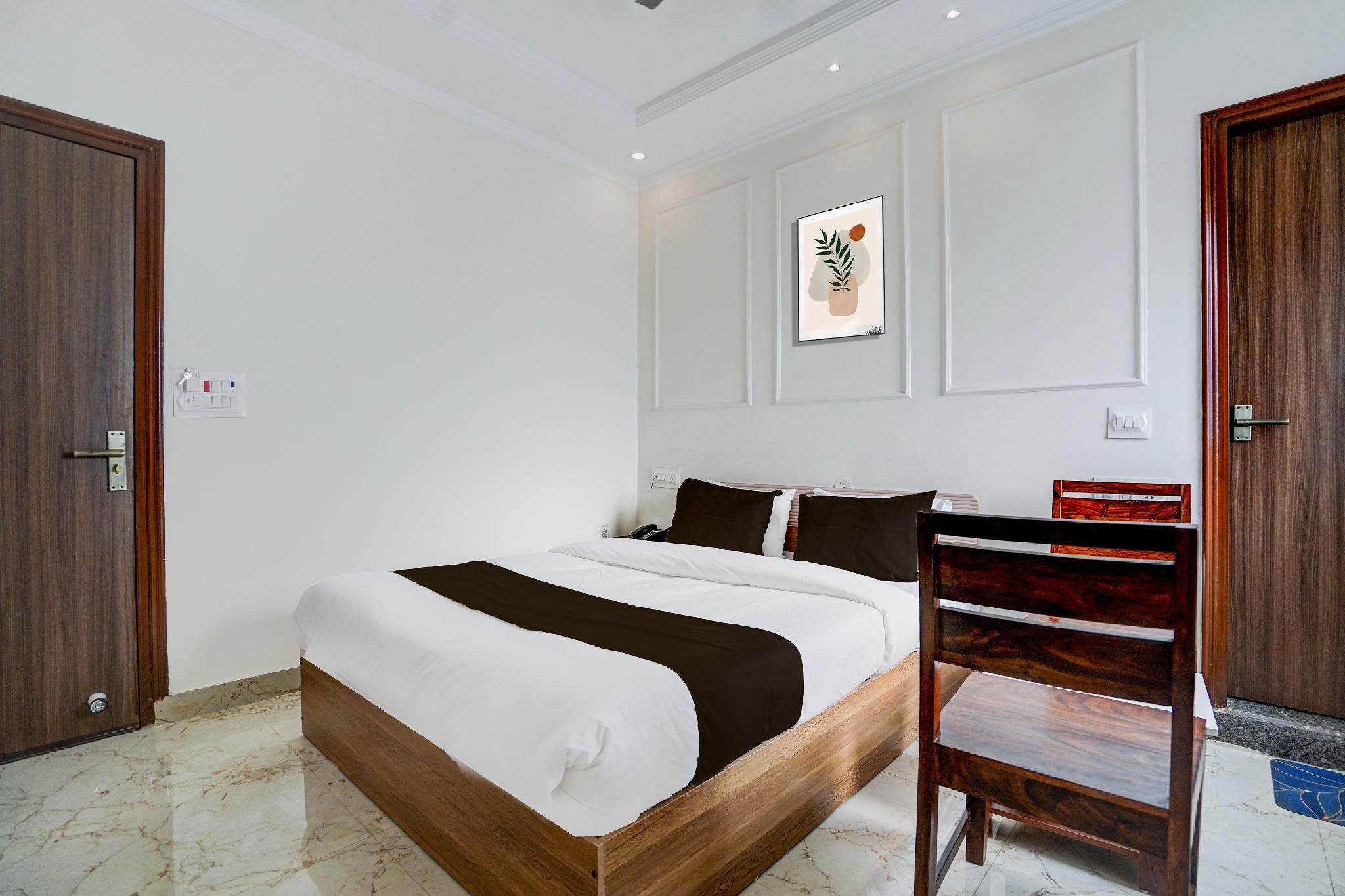 Hotel Sahajtam Inn Premium 3