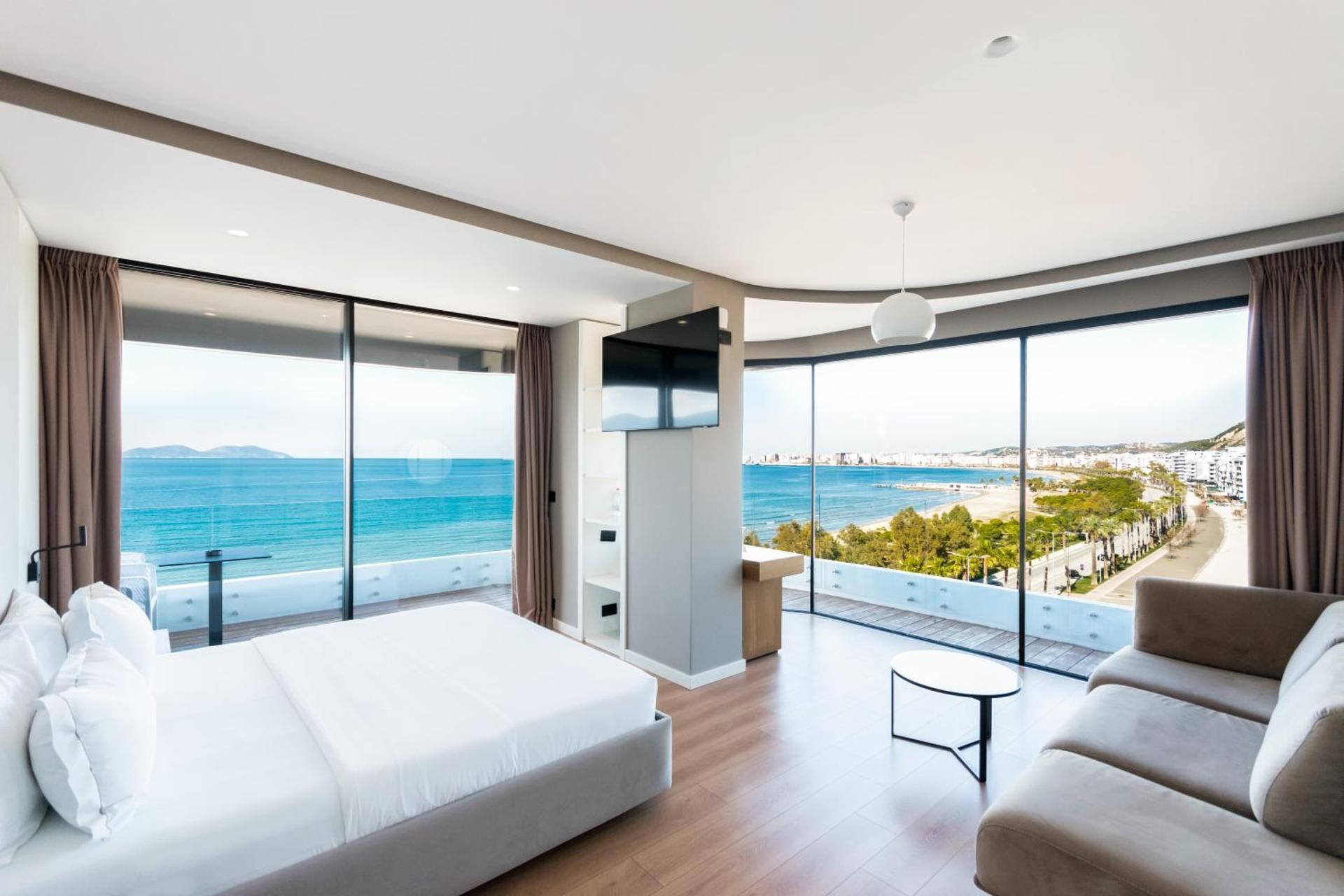 Family Room with Sea View