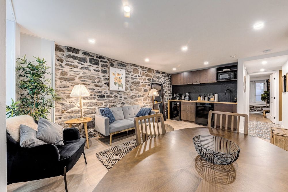 Elegant 1 Bedroom Suite Deluxe Apartment, Patio 8