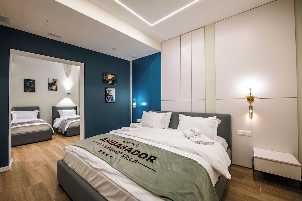 Ambasador Hotel Quadruple Room 5