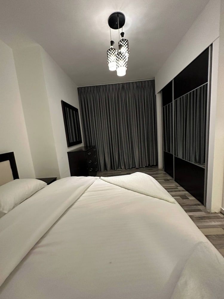 Abdoun Rooftop 2bedroom Kh&sh 02 Apartment, 2 Bedrooms, Accessible, Smoking 5