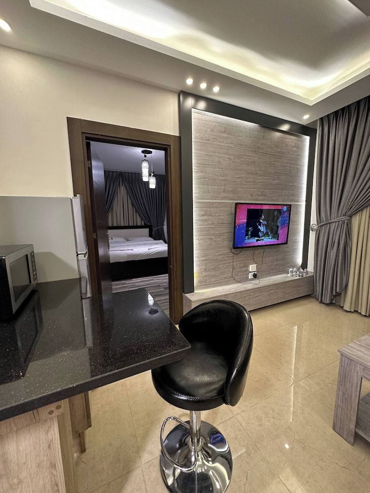 Abdoun Rooftop 2bedroom Kh&sh 02 Apartment, 2 Bedrooms, Accessible, Smoking 57