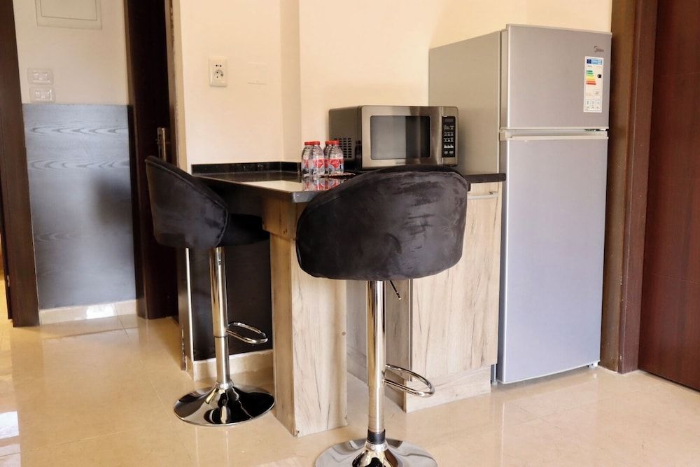Abdoun Rooftop 2bedroom Kh&sh 02 Apartment, 2 Bedrooms, Accessible, Smoking 61