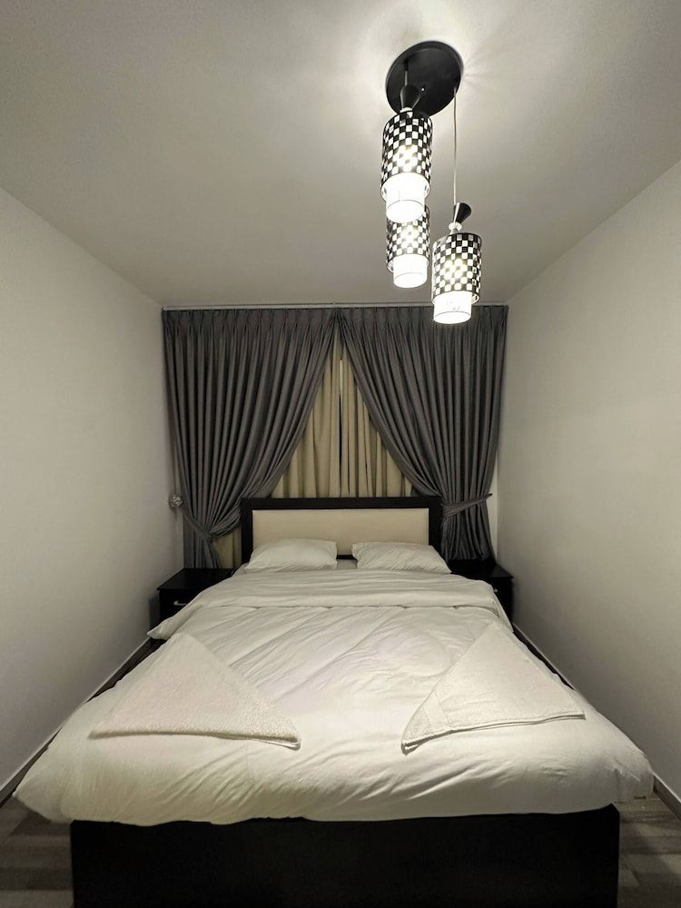 Abdoun Rooftop 2bedroom Kh&sh 02 Apartment, 2 Bedrooms, Accessible, Smoking 3