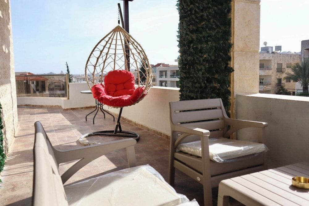 Abdoun Rooftop 2bedroom Kh&sh 02
