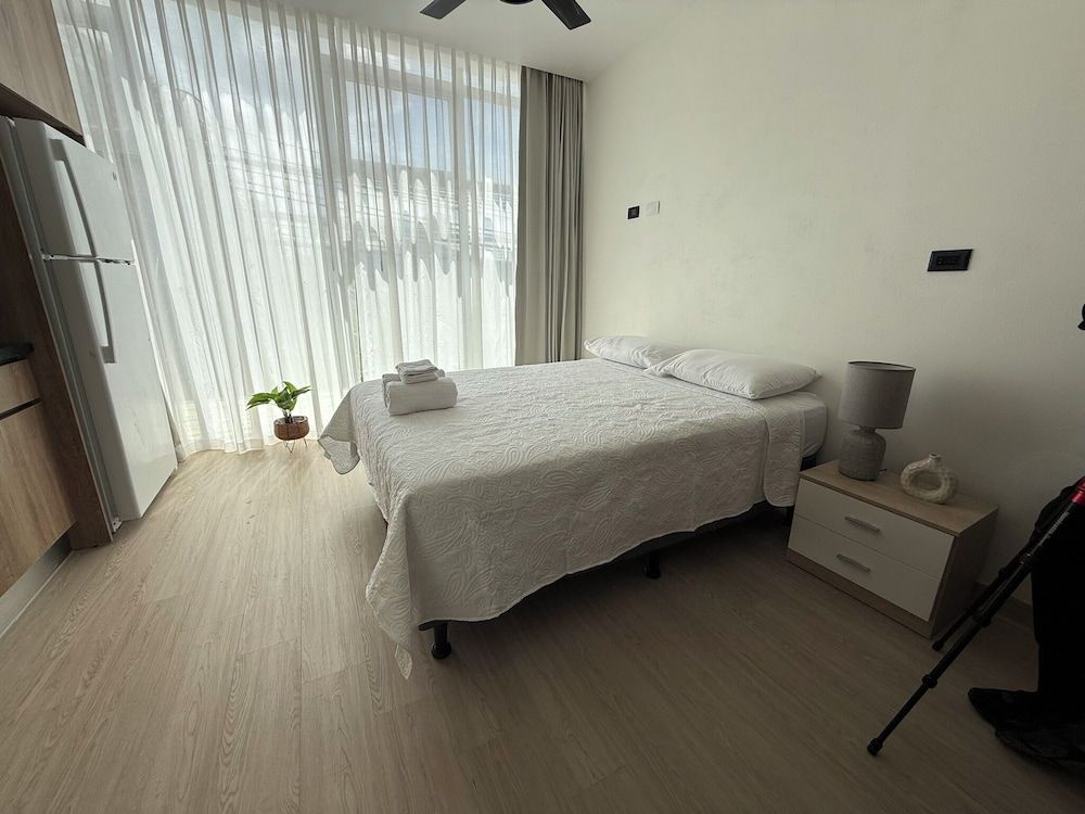 Sabana Urbana Standard Studio, City View 4