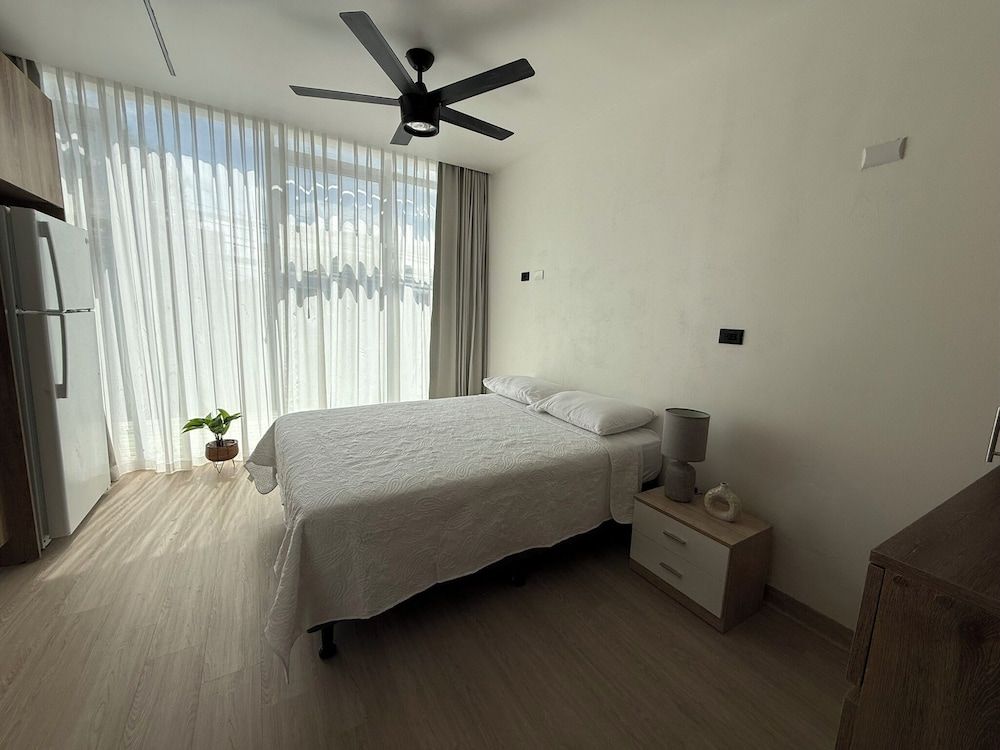 Sabana Urbana Standard Studio, City View 6