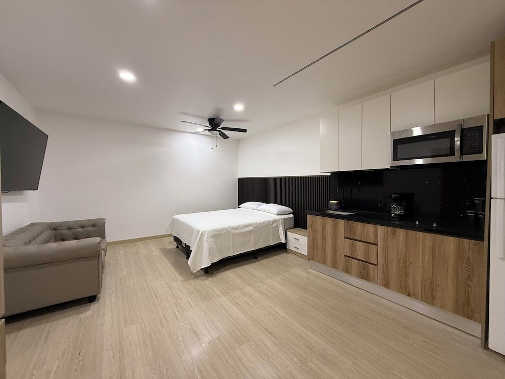 Sabana Urbana Standard Studio, City View 3