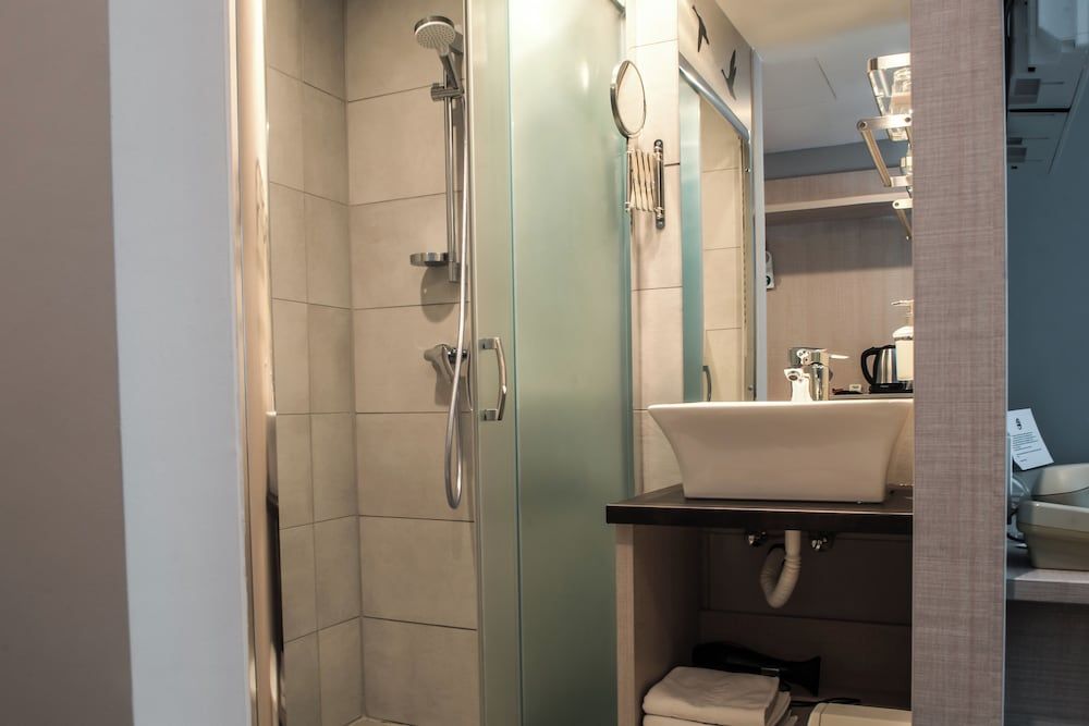 Hotel Három Gúnár Standard Double or Twin Room, City View 5