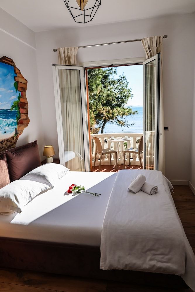 Cosmo Beach Hotel Comfort Double Room, 1 Queen Bed, Beach View 3