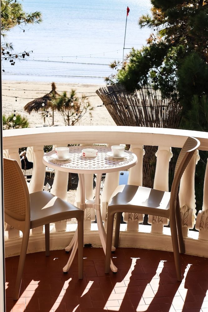 Cosmo Beach Hotel Comfort Double Room, 1 Queen Bed, Beach View 7