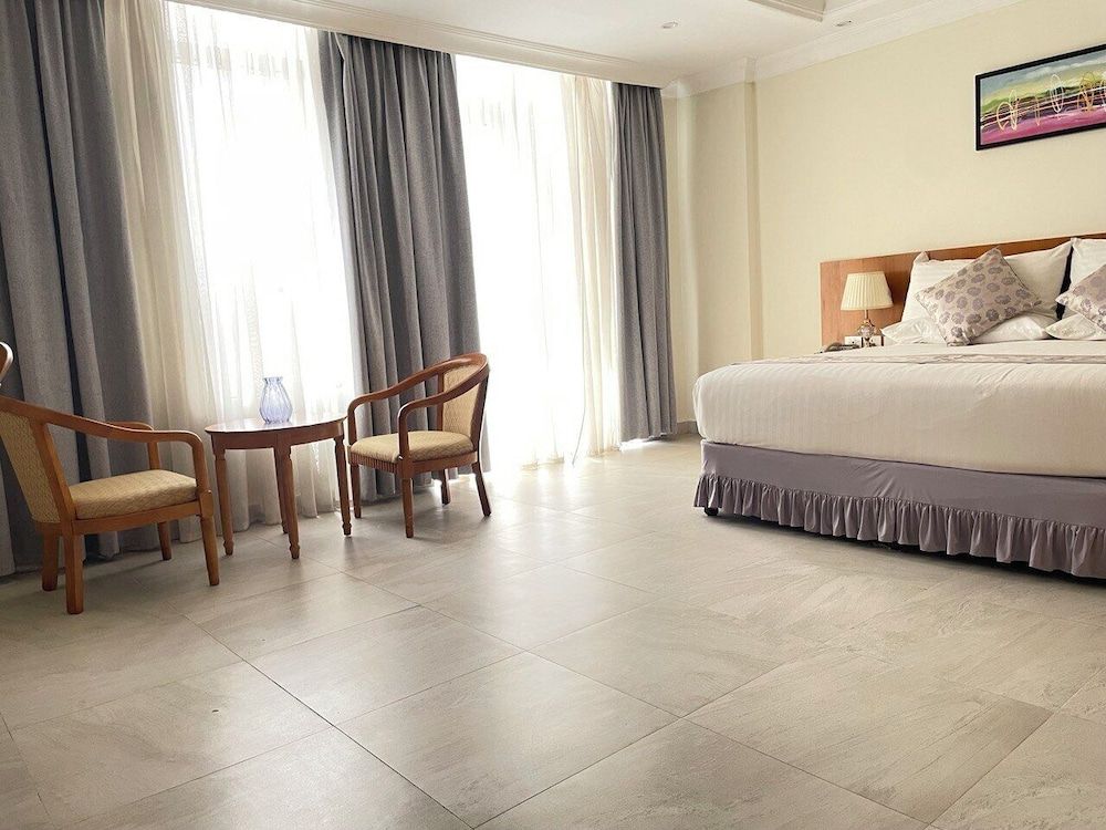 Amran Hotel Standard Room