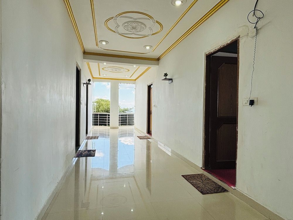 Prafull Hotel