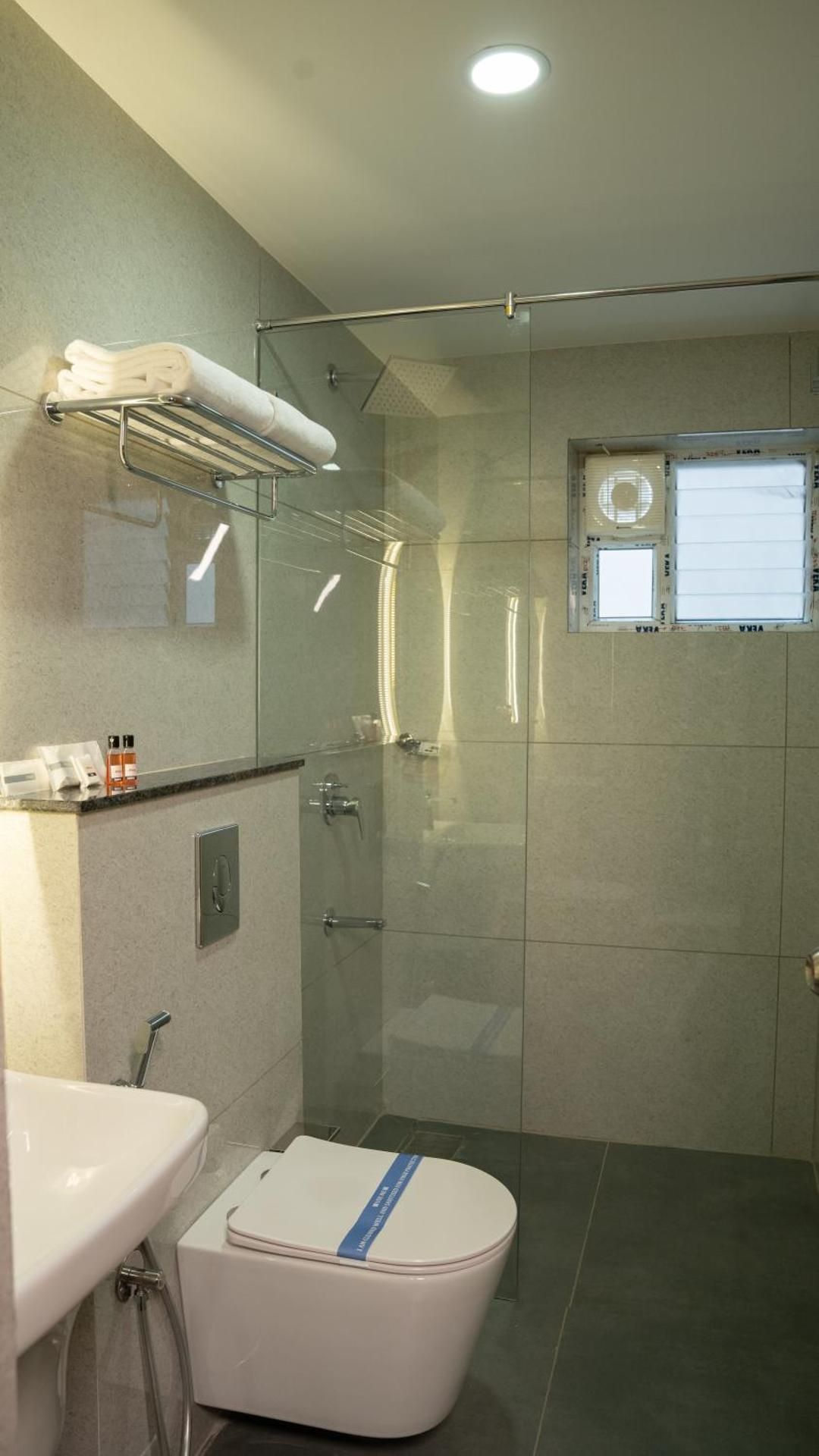 Hotel M7 Plaza Deluxe Double or Twin 3