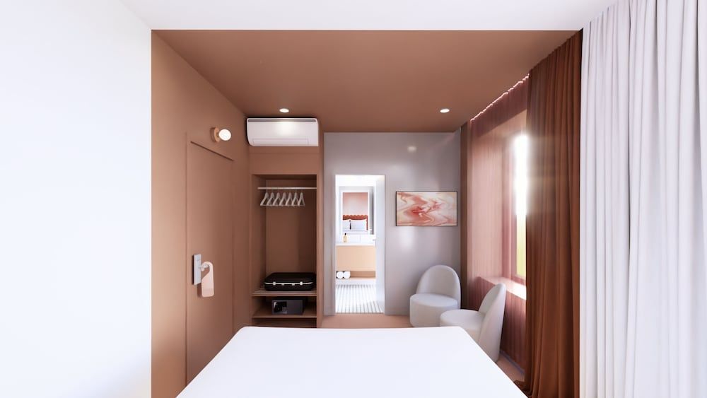 Rose Hôtel Invisible Deluxe Room, City View (1)