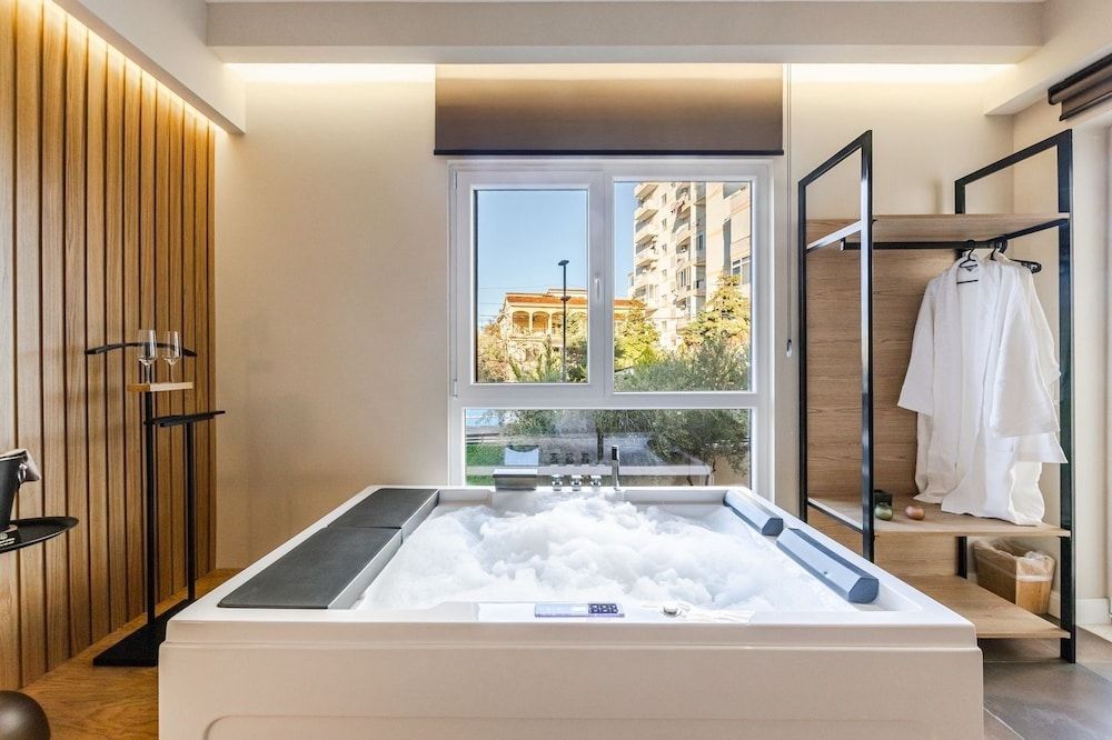 Zoe's Villa by PS Superior Suite, Balcony, Garden View 8