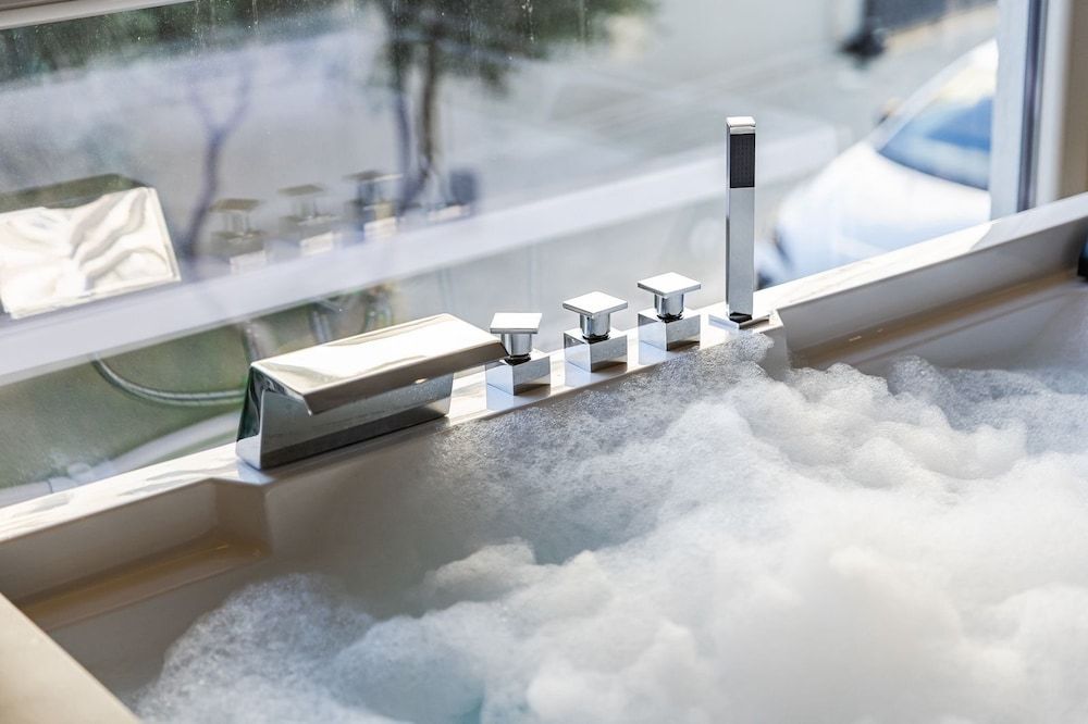 Zoe's Villa by PS Superior Suite, Balcony, Garden View 6