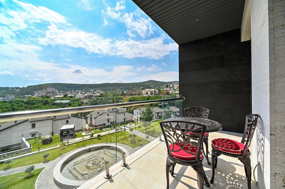 SIA Resort & Spa Deluxe Double Room, Balcony, Mountain View 3