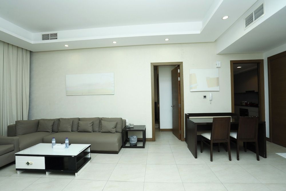 LandwaySuite Deluxe Double Room, City View 21