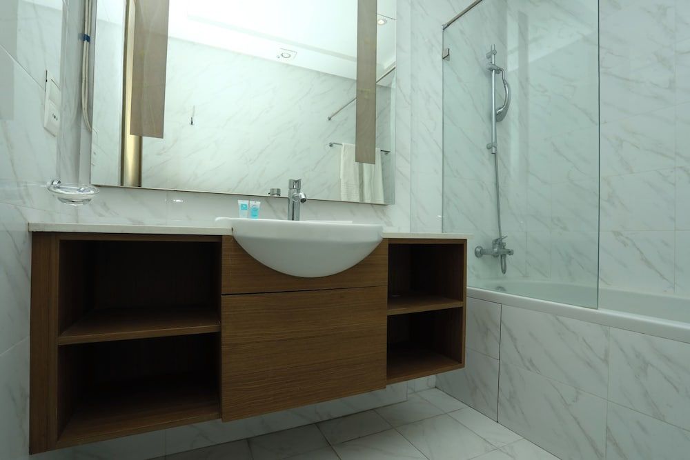 LandwaySuite Deluxe Double Room, City View 14