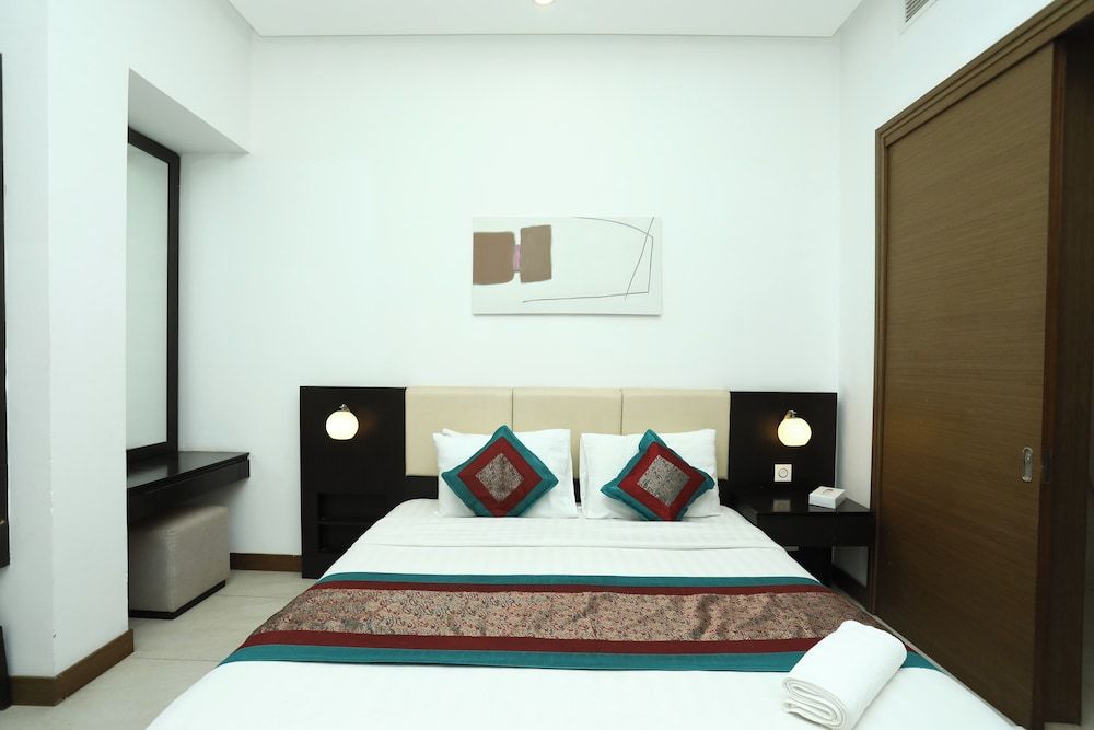 LandwaySuite Deluxe Double Room, City View 9