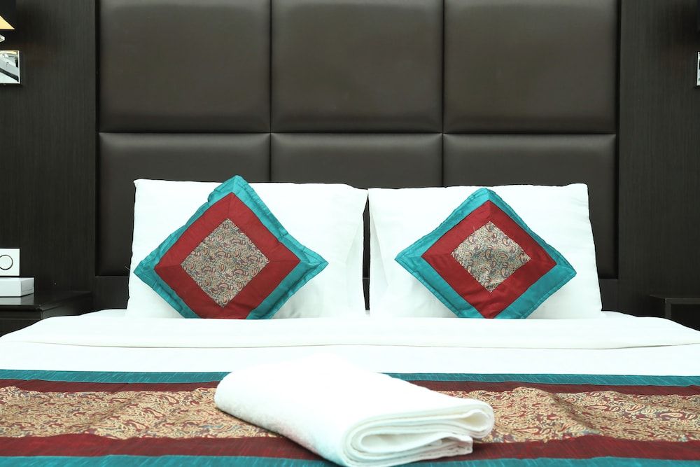 LandwaySuite Deluxe Double Room, City View 11