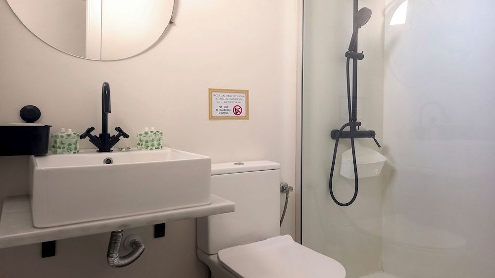 Hostal Bajío Standard Double or Twin Room 4