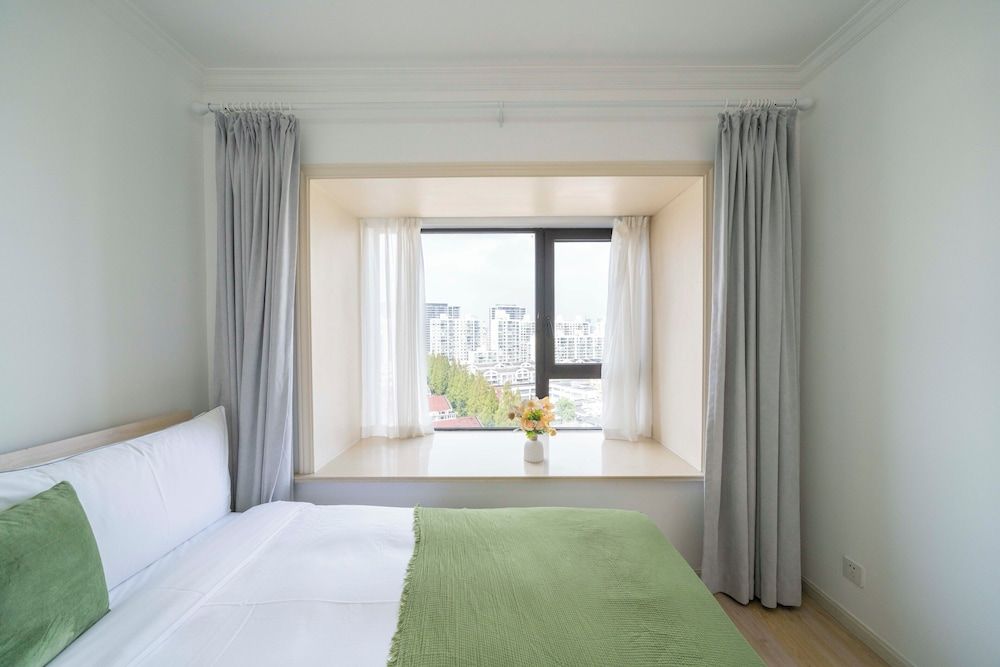 Tyms Modern 2BR APT Xujiahui Dacheng Superior Apartment, 2 Bedrooms, Kitchen, City View 4