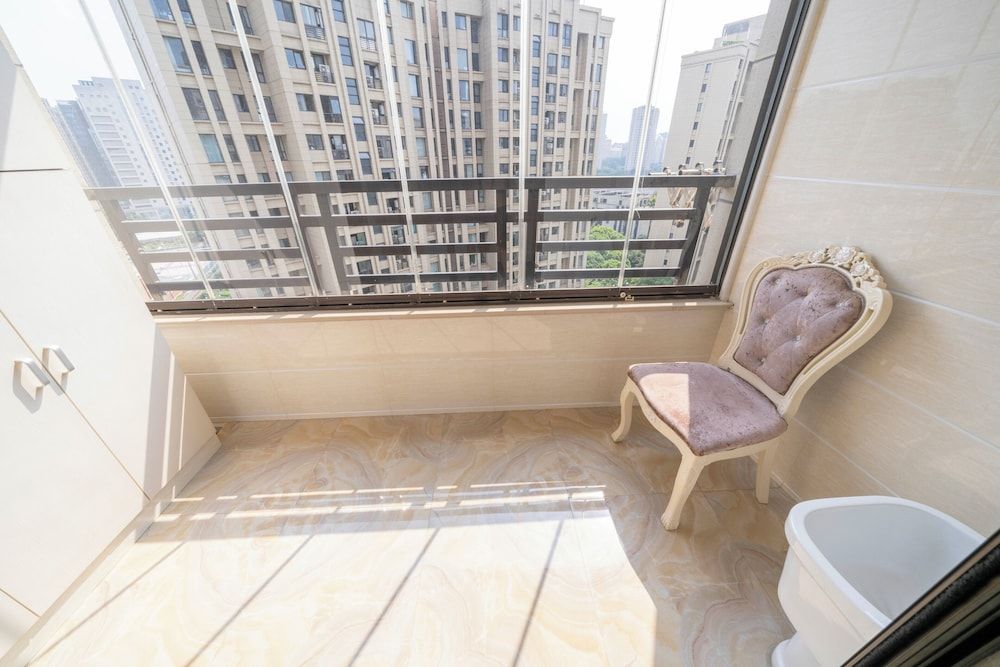 Tyms Modern 2BR APT Xujiahui Dacheng Superior Apartment, 2 Bedrooms, Kitchen, City View 13