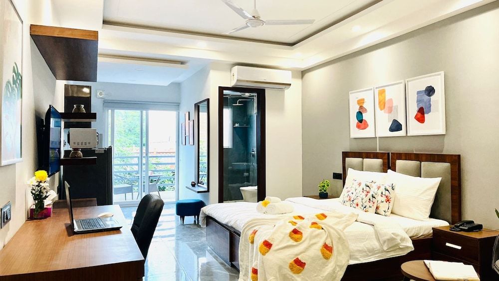OXMO Banquet & Wedding Venues Delhi